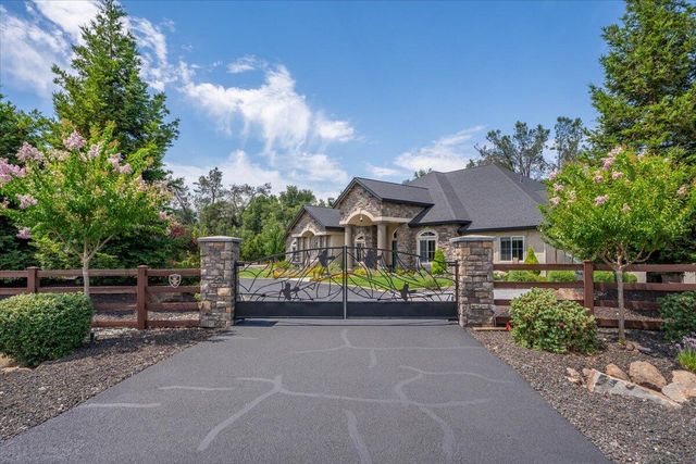19580 Mockingbird Lane, Redding, CA 96002