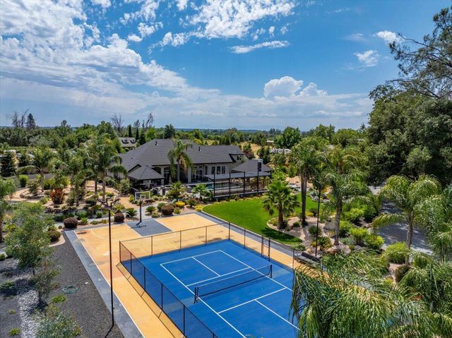19580 Mockingbird Lane, Redding, CA 96002