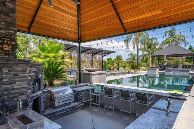 19580 Mockingbird Lane, Redding, CA 96002