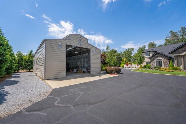 19580 Mockingbird Lane, Redding, CA 96002