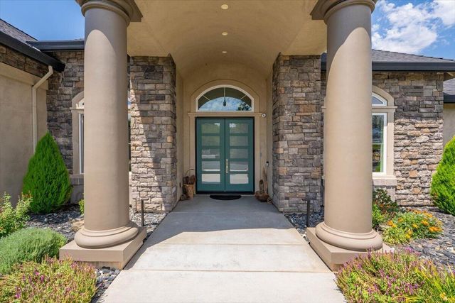 19580 Mockingbird Lane, Redding, CA 96002