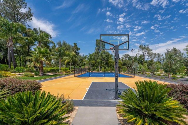 19580 Mockingbird Lane, Redding, CA 96002