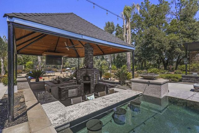 19580 Mockingbird Lane, Redding, CA 96002