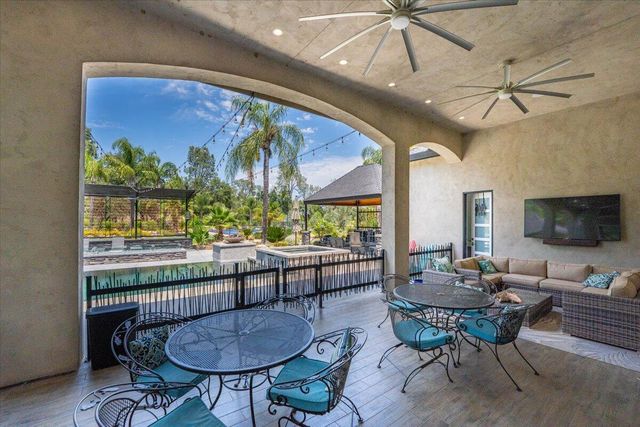 19580 Mockingbird Lane, Redding, CA 96002