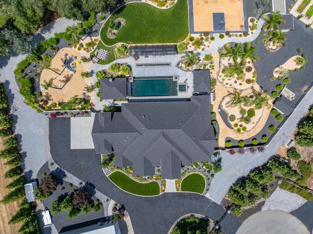 19580 Mockingbird Lane, Redding, CA 96002