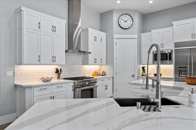 19580 Mockingbird Lane, Redding, CA 96002