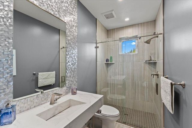 19580 Mockingbird Lane, Redding, CA 96002