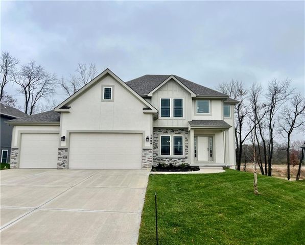 1969 Longview Drive, Liberty, MO 64068