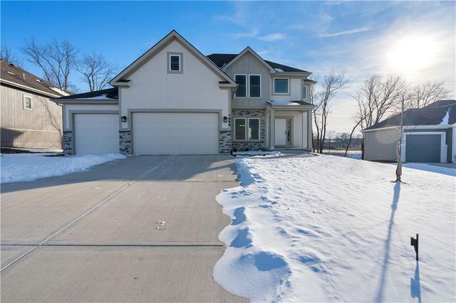 1969 Longview Drive, Liberty, MO 64068