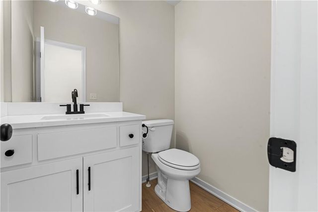 1969 Longview Drive, Liberty, MO 64068