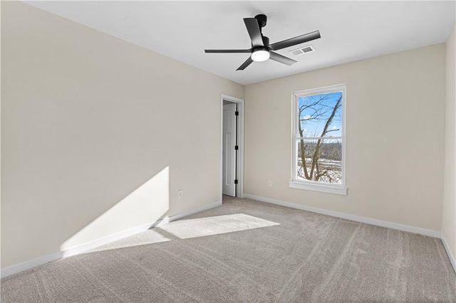 1969 Longview Drive, Liberty, MO 64068