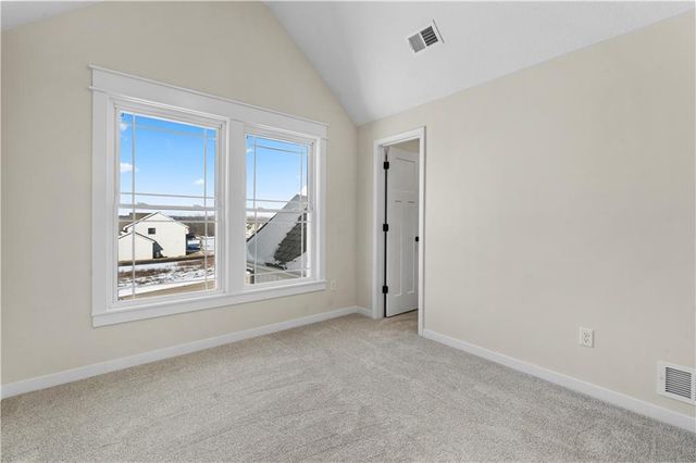 1969 Longview Drive, Liberty, MO 64068