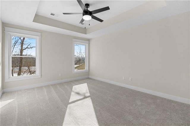 1969 Longview Drive, Liberty, MO 64068