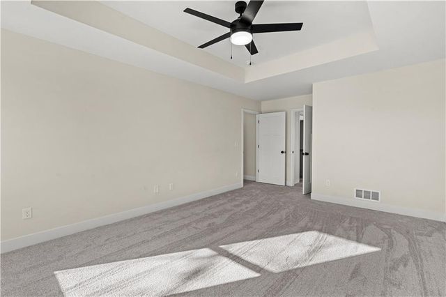 1969 Longview Drive, Liberty, MO 64068