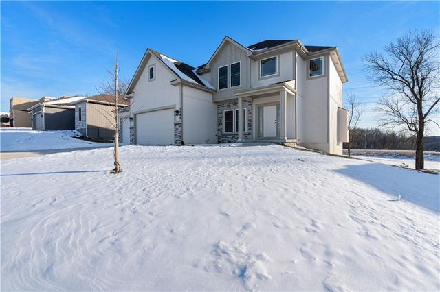 1969 Longview Drive, Liberty, MO 64068