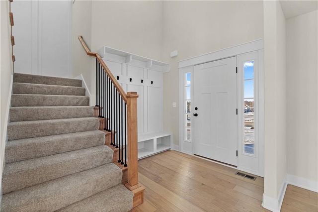 1969 Longview Drive, Liberty, MO 64068