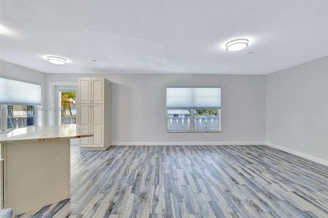 2929 SE Ocean Boulevard F6, Stuart, FL 34996
