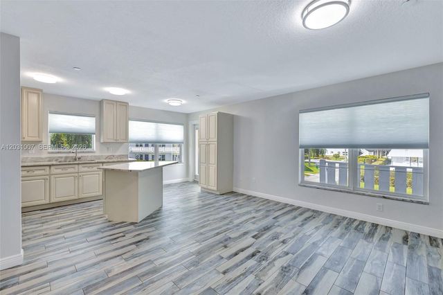 2929 SE Ocean Boulevard F6, Stuart, FL 34996
