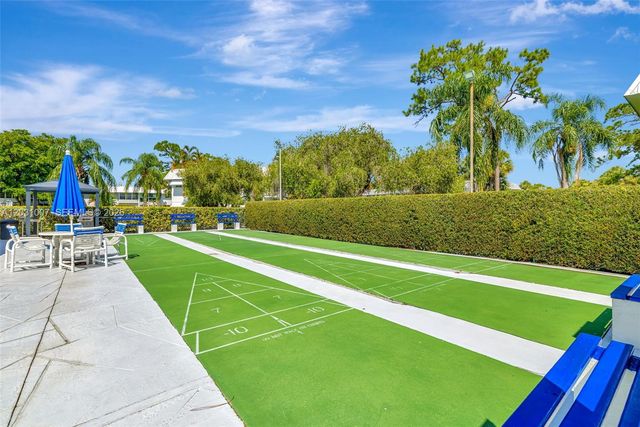 2929 SE Ocean Boulevard F6, Stuart, FL 34996