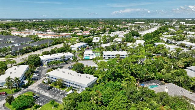 2929 SE Ocean Boulevard F6, Stuart, FL 34996