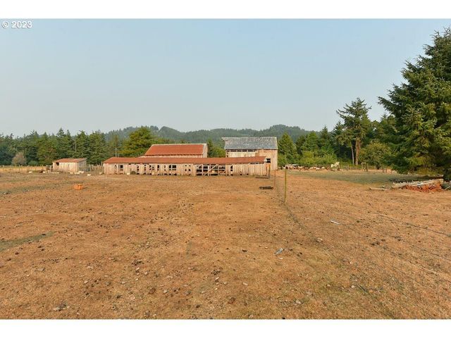 47458 Hwy 101, Langlois, OR 97450