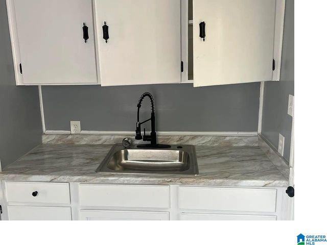 32 14TH COURT W, Birmingham, AL 35204