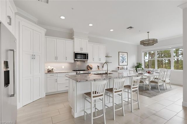 6505 Dominica DR 201, Naples, FL 34113
