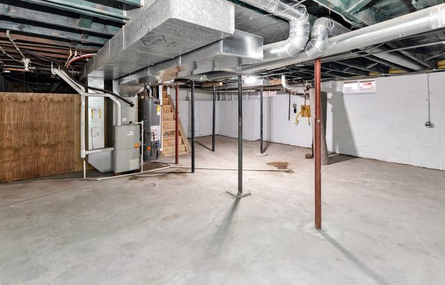 931 Rose Avenue, Des Moines, IA 50315