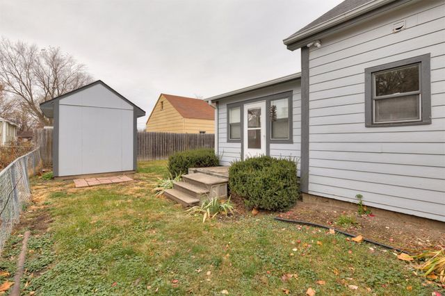 931 Rose Avenue, Des Moines, IA 50315