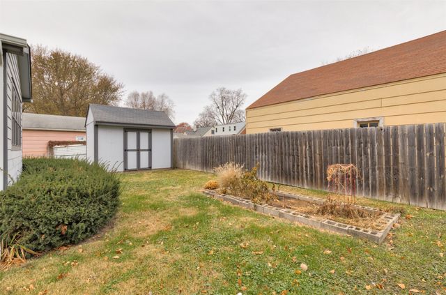 931 Rose Avenue, Des Moines, IA 50315