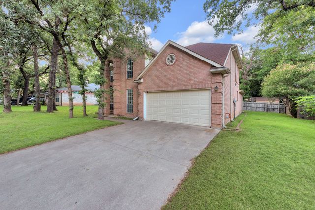 2119 Twin Elms Drive, Arlington, TX 76012