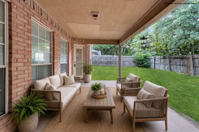 2119 Twin Elms Drive, Arlington, TX 76012