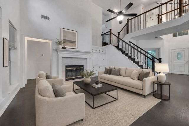 2119 Twin Elms Drive, Arlington, TX 76012