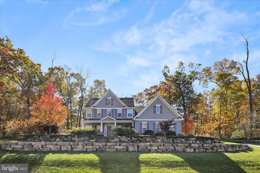 6021 WHITE PINE DR, Elizabethtown, PA 17022