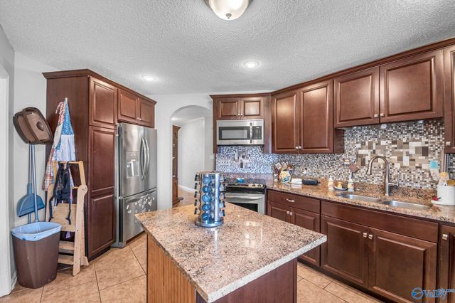 333 County Road 302, Hillsboro, AL 35643