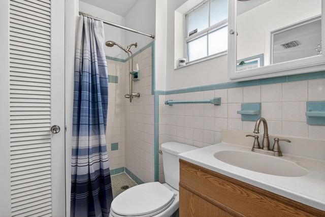 3261 NW 6th Avenue, Fort Lauderdale, FL 33309