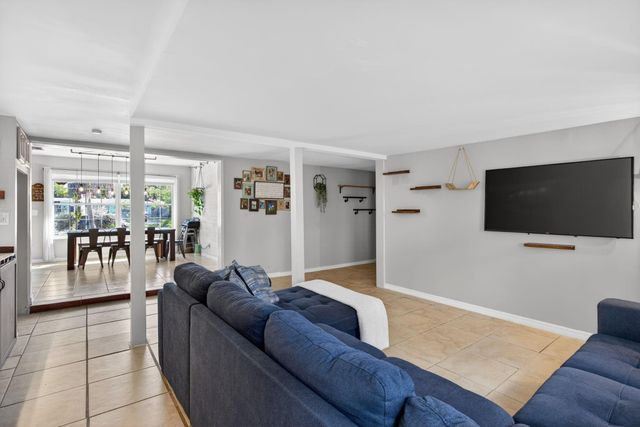 3261 NW 6th Avenue, Fort Lauderdale, FL 33309