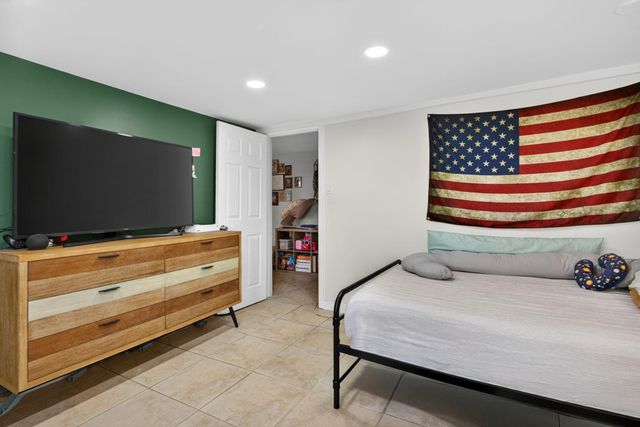 3261 NW 6th Avenue, Fort Lauderdale, FL 33309