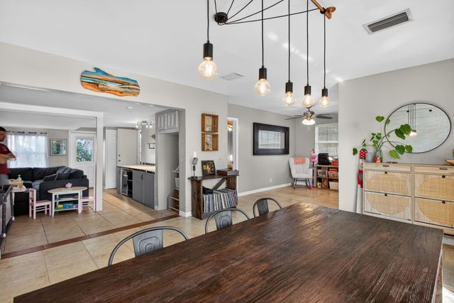 3261 NW 6th Avenue, Fort Lauderdale, FL 33309