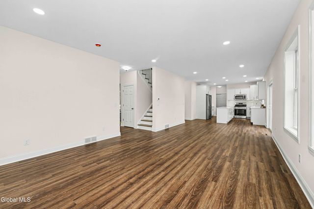 26 Tamarack Street, Ballston, NY 12019