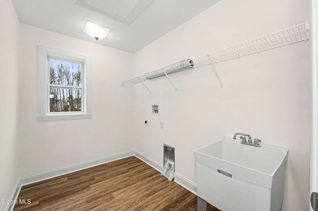 26 Tamarack Street, Ballston, NY 12019