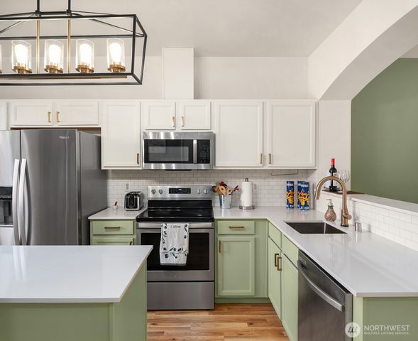 3737 S Holly Park Drive #2, Seattle, WA 98118