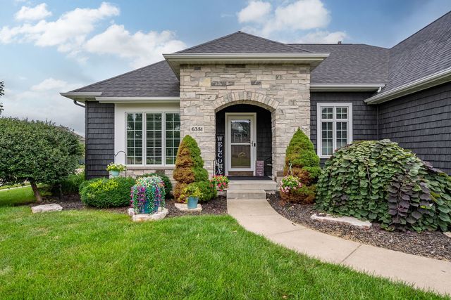 6351 Wildberry Drive, Bettendorf, IA 52722