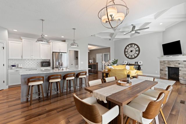 6351 Wildberry Drive, Bettendorf, IA 52722