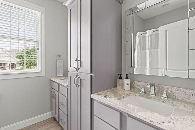 6351 Wildberry Drive, Bettendorf, IA 52722