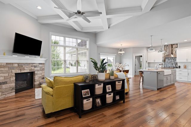 6351 Wildberry Drive, Bettendorf, IA 52722
