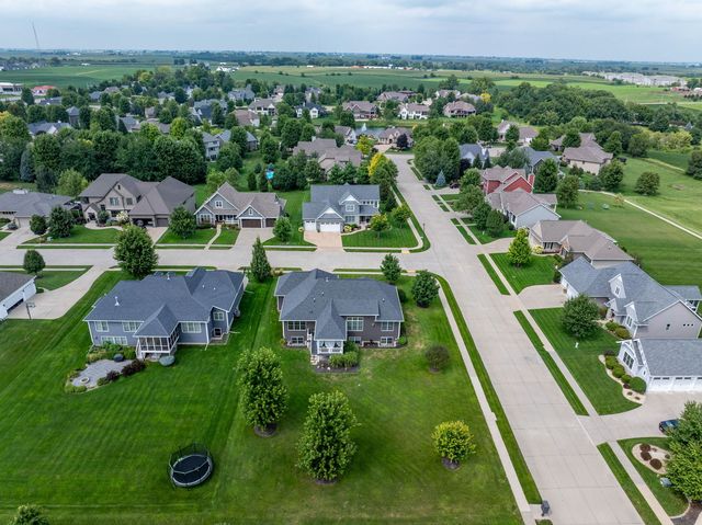 6351 Wildberry Drive, Bettendorf, IA 52722