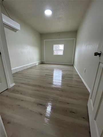 5113 S Briarwood Drive, Oklahoma City, OK 73135