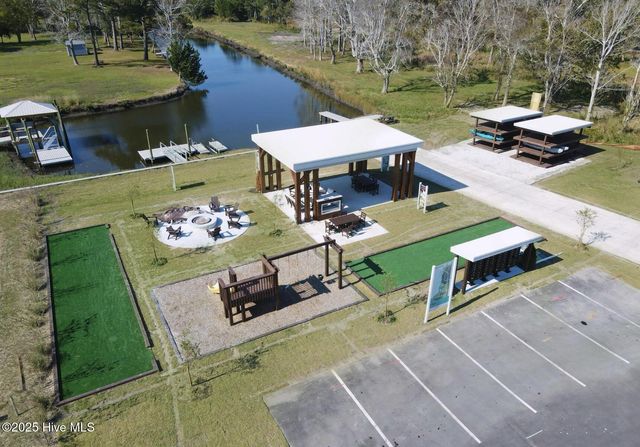 356 Hardison Road, Holly Ridge, NC 28445