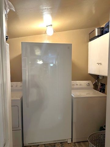 239 W 41st St, Fort Stockton, TX 79735